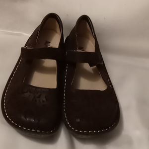 NWOT Algeria Shoe Mules.